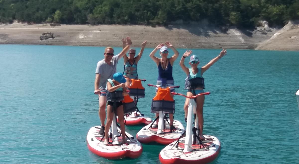 Vél'eau Serre-Ponçon. Location de vélo sur l'eau CHORGES - Vél'eau Serre-Ponçon. Location de vélo sur l'eau CHORGES Vél'eau Serre-Ponçon. Location de vélo sur l'eau CHORGES - Vél'eau Serre-Ponçon. Location de vélo sur l'eau CHORGES
