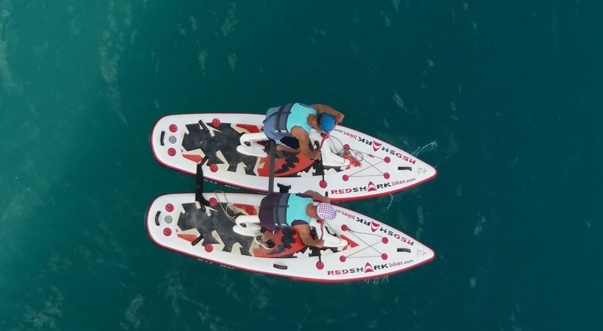 Vél'eau Serre-Ponçon. Location de vélo sur l'eau CHORGES - Vél'eau Serre-Ponçon. Location de vélo sur l'eau CHORGES Vél'eau Serre-Ponçon. Location de vélo sur l'eau CHORGES - Vél'eau Serre-Ponçon. Location de vélo sur l'eau CHORGES