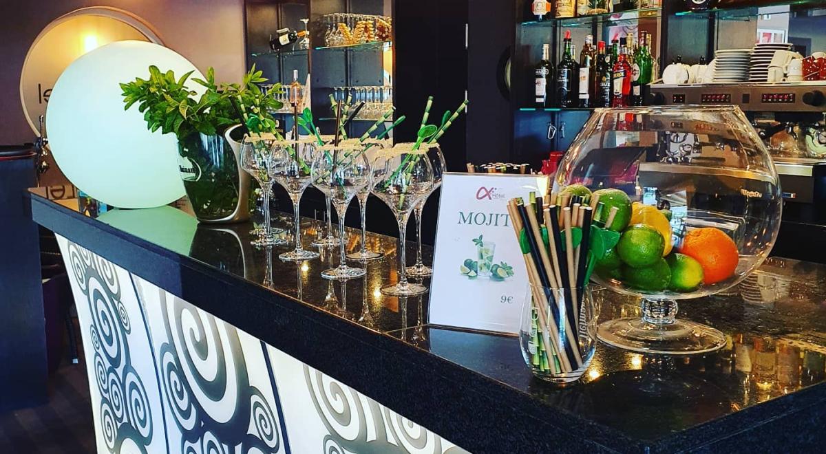 Ax'Hôtel Restaurant Spa à CHORGES 05 - Bar Ax'Hôtel