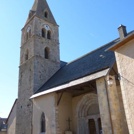 Eglise Saint-Victor côté Nord Eglise Saint-Victor, vue Nord avec son porche